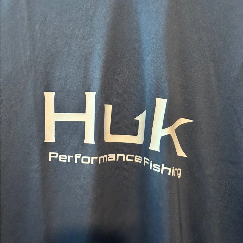 Huk Men's Long Sleeve Blue Fishing Tee - Picture 3 of 4